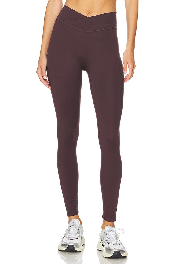437 The V Legging