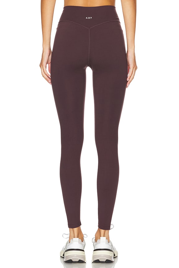 437 The V Legging