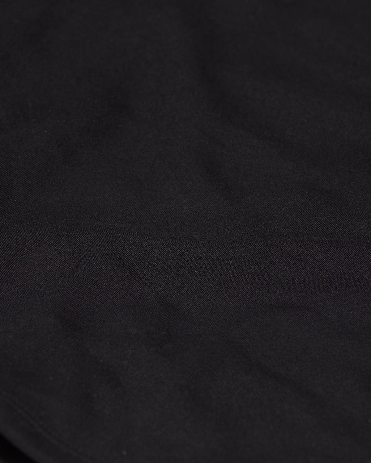CSB Form Gia Crop Black