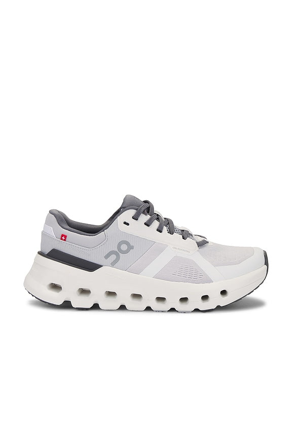 On Cloudrunner 2 Sneaker