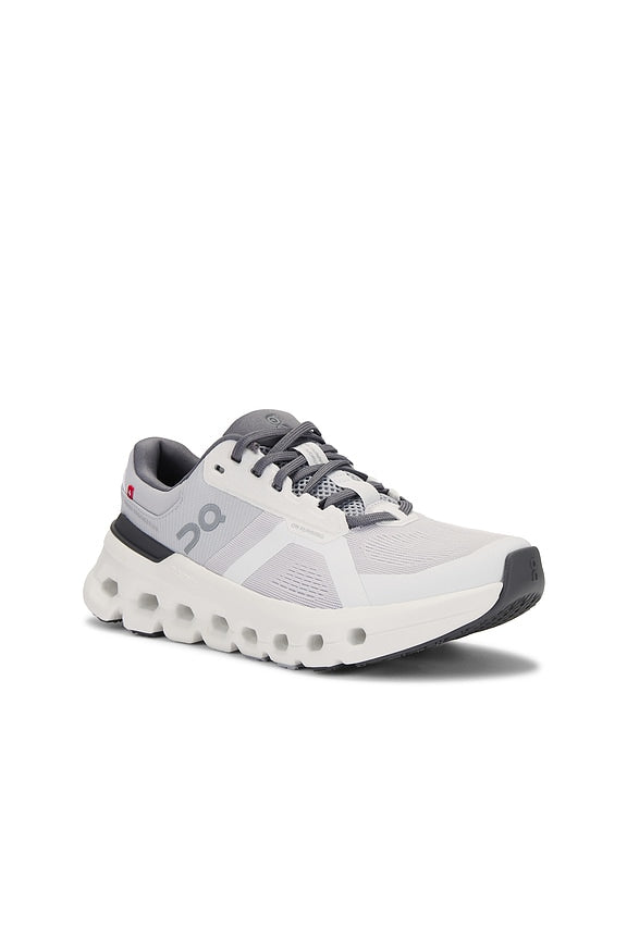 On Cloudrunner 2 Sneaker
