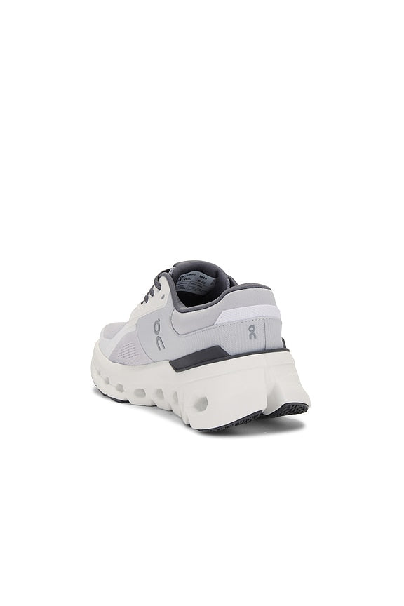 On Cloudrunner 2 Sneaker